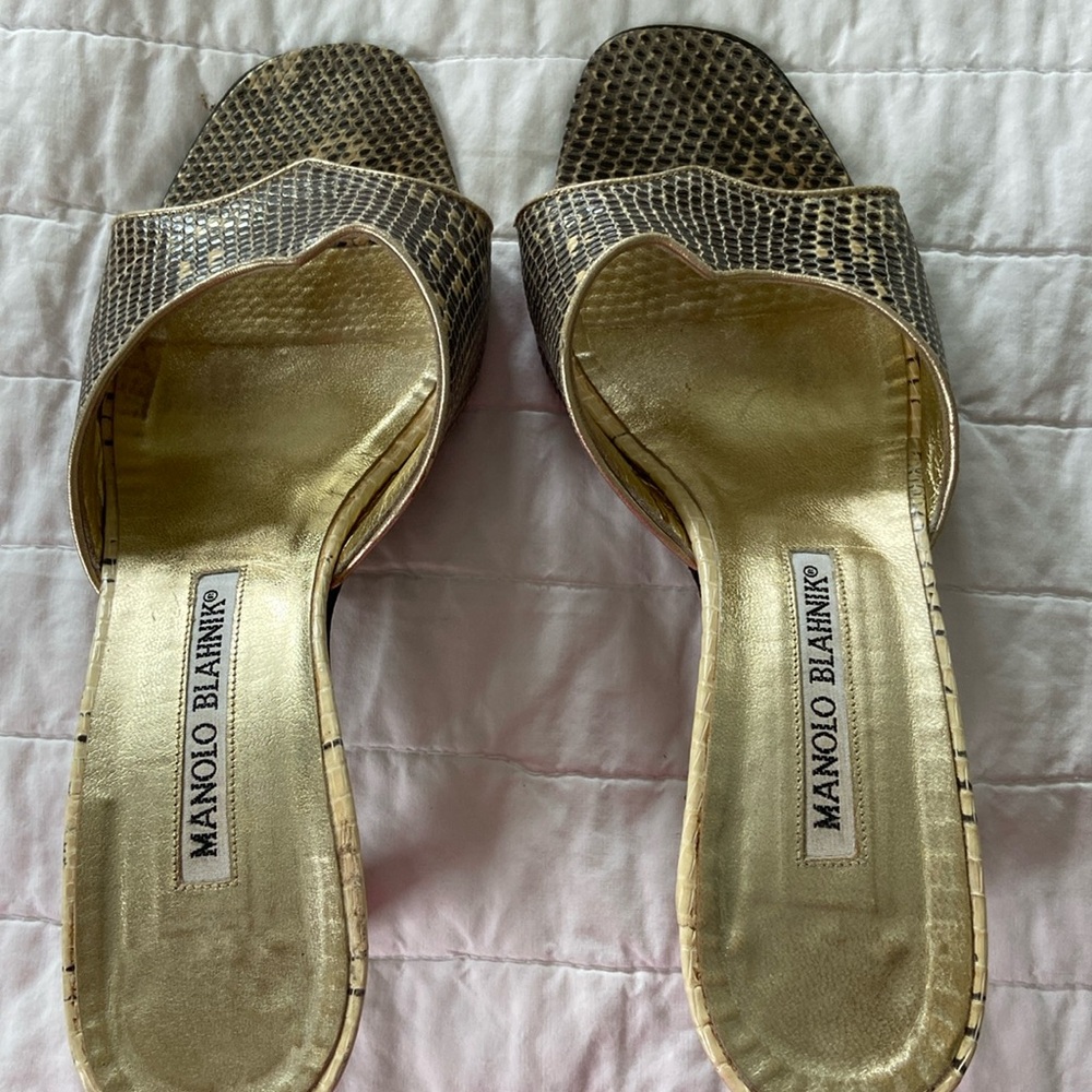 Manolo blahnik size 36 gold and black